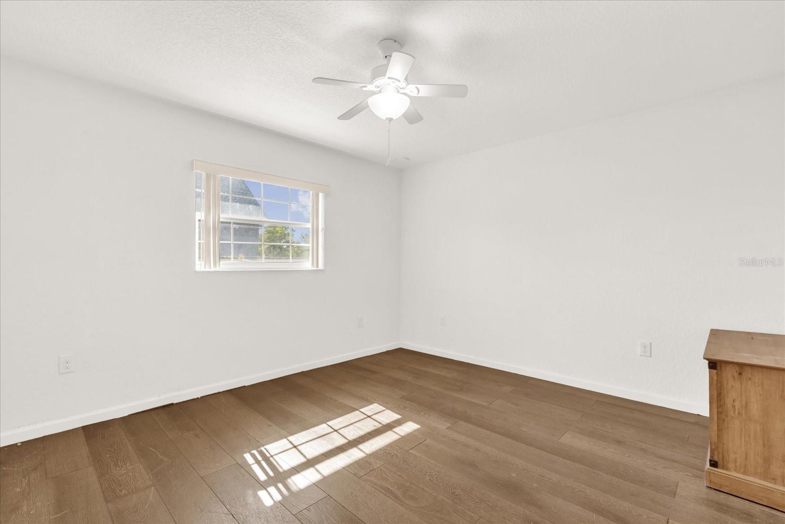 Image 14 of 34 For 910 Rich Drive