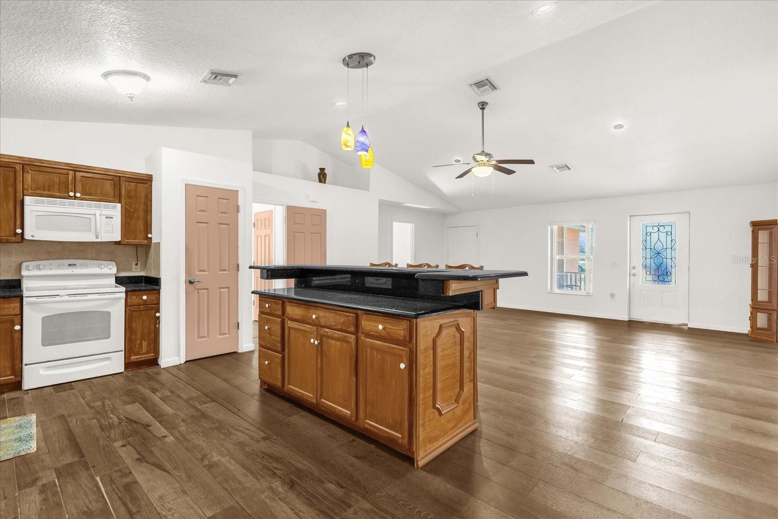 Image 20 of 34 For 910 Rich Drive