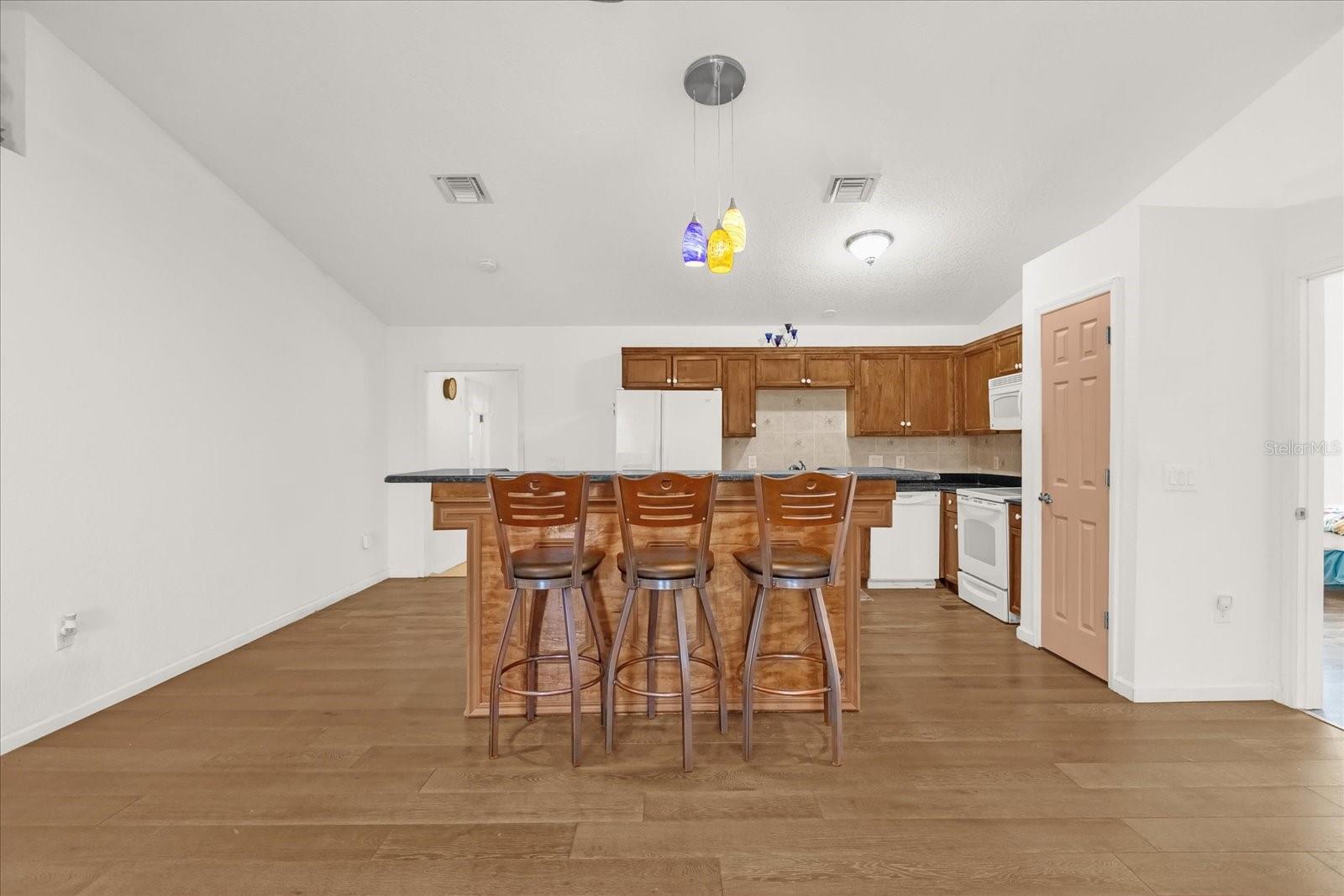 Image 21 of 34 For 910 Rich Drive