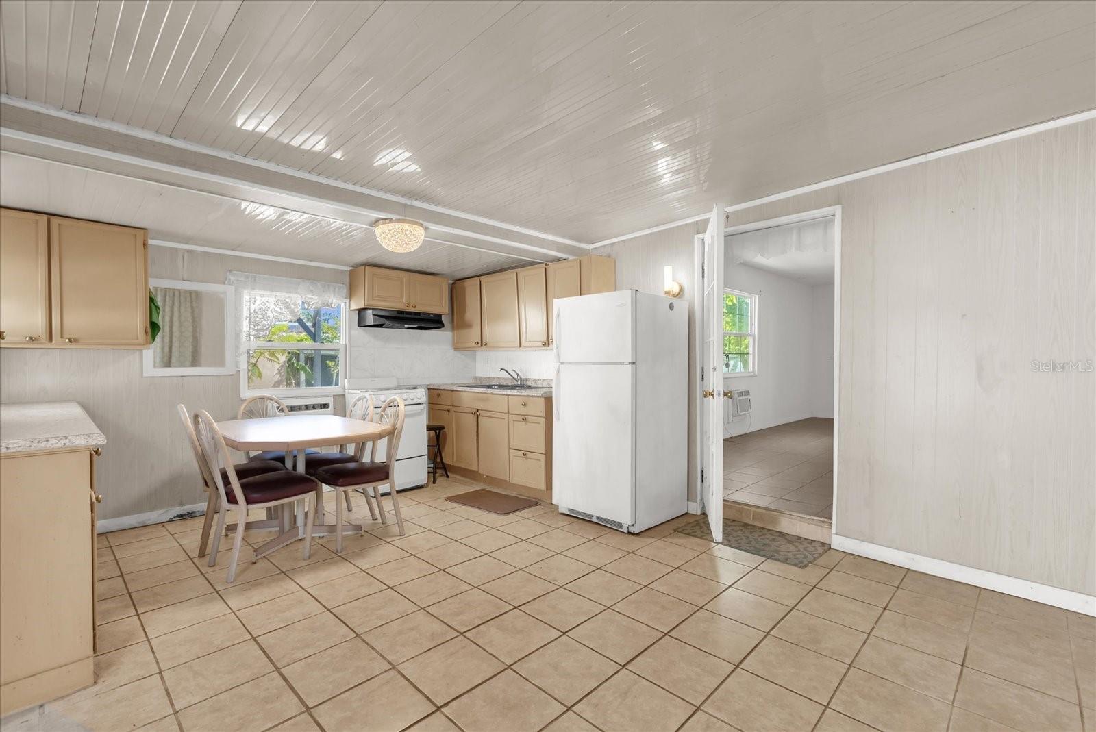 Image 25 of 34 For 910 Rich Drive