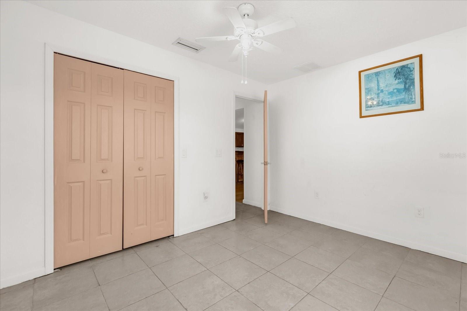 Image 7 of 34 For 910 Rich Drive