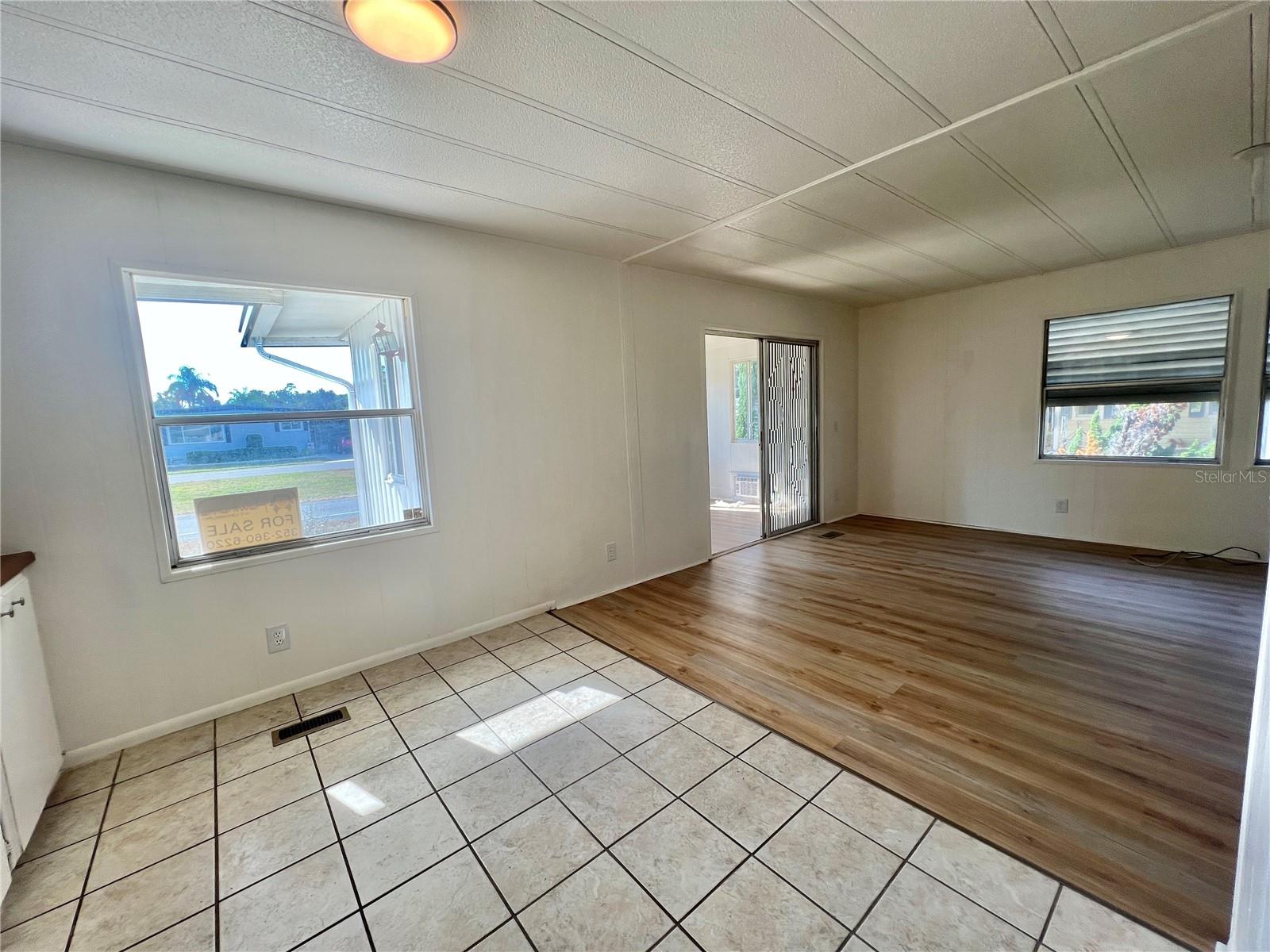 Image 17 of 52 For 222 Hawthorne Boulevard