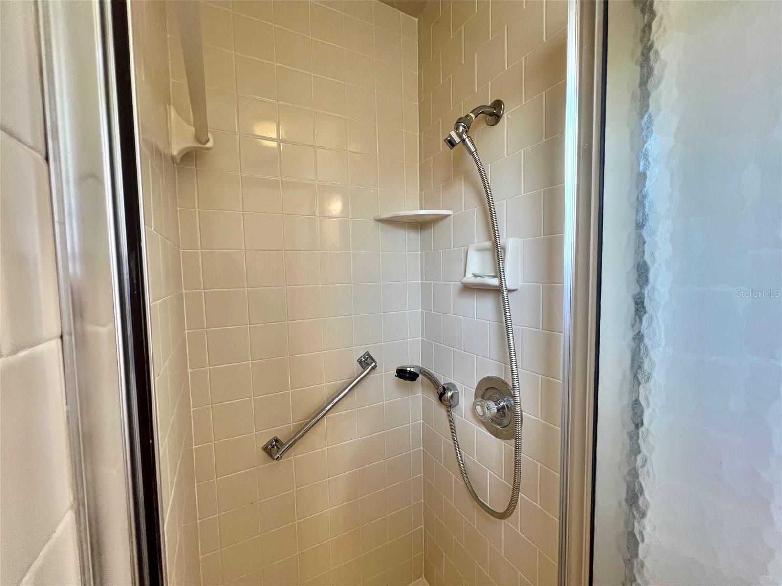 Image 34 of 52 For 222 Hawthorne Boulevard