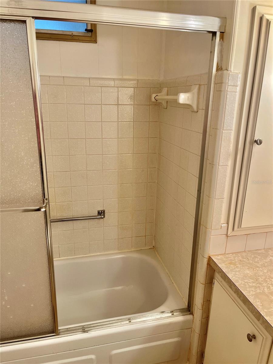 Image 39 of 52 For 222 Hawthorne Boulevard