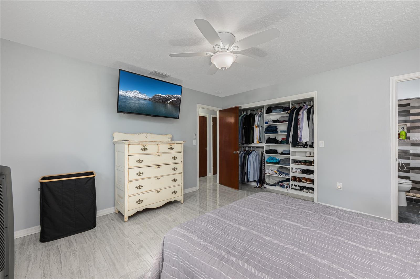 Image 18 of 29 For 4221 Lake Eleanor Drive