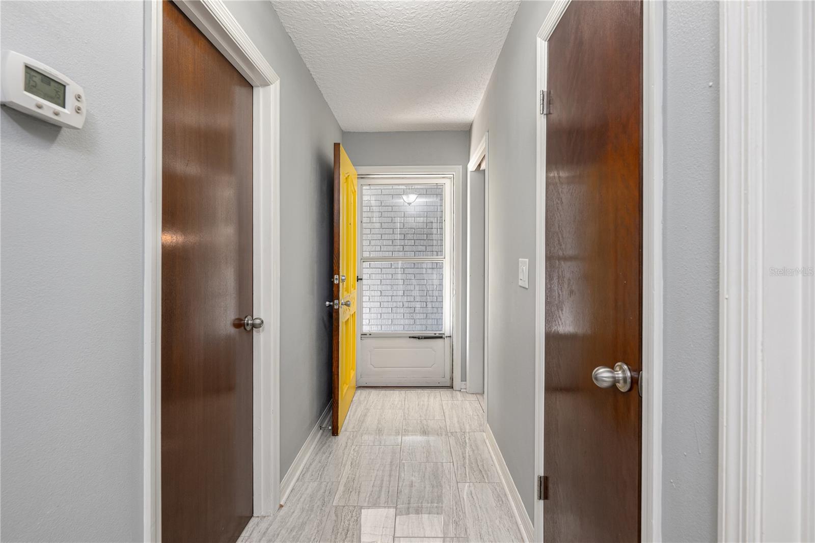 Image 21 of 29 For 4221 Lake Eleanor Drive