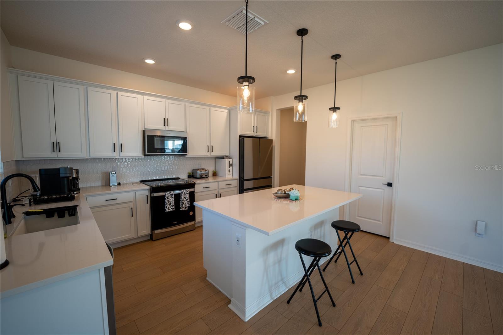 Image 11 of 21 For 9660 Westside Hills Drive