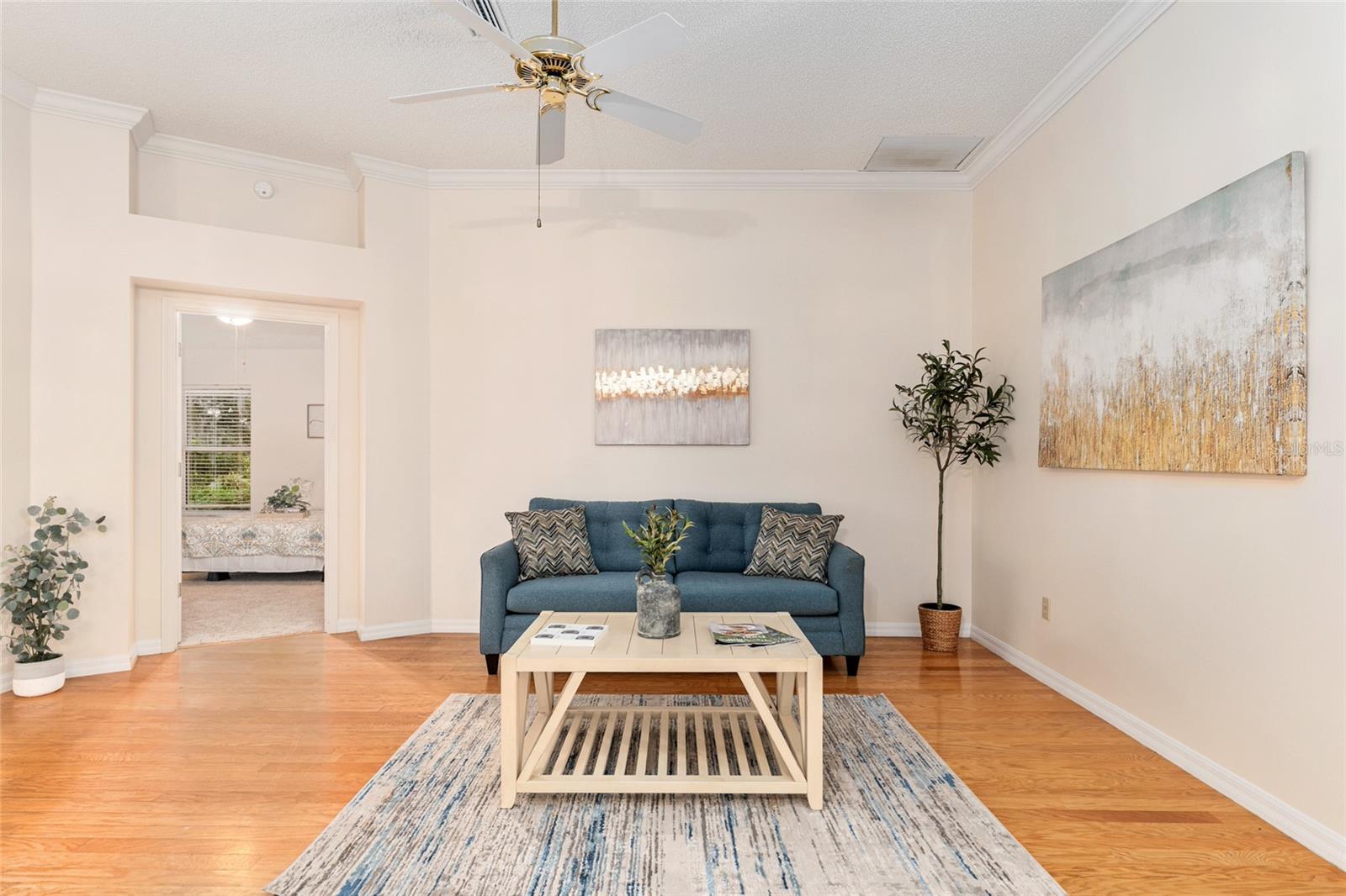 Image 25 of 49 For 703 Melendez Way