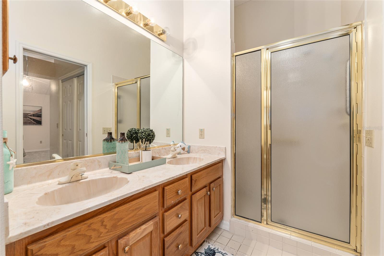 Image 31 of 49 For 703 Melendez Way