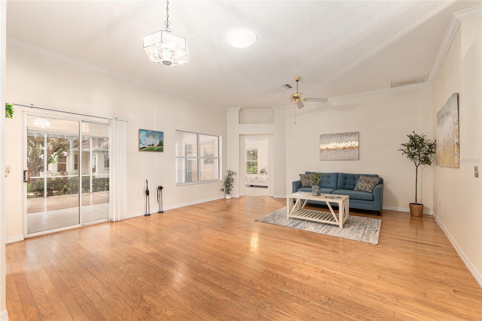 Image 42 of 49 For 703 Melendez Way