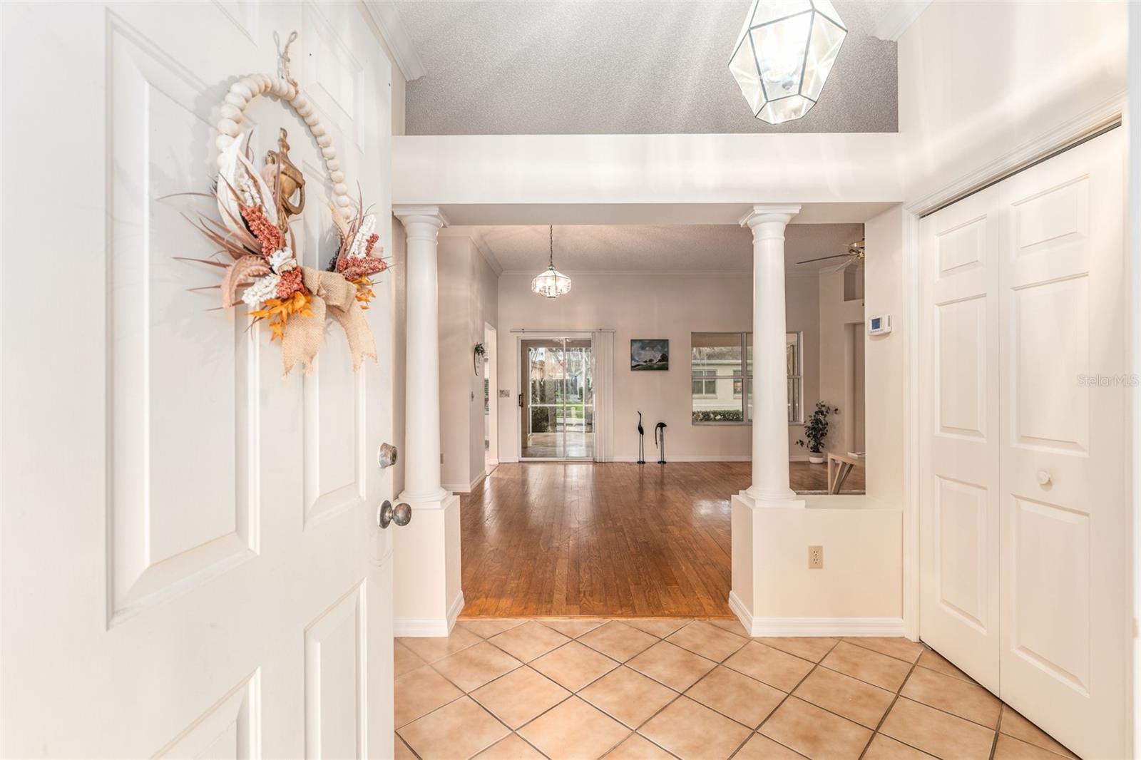 Image 7 of 49 For 703 Melendez Way