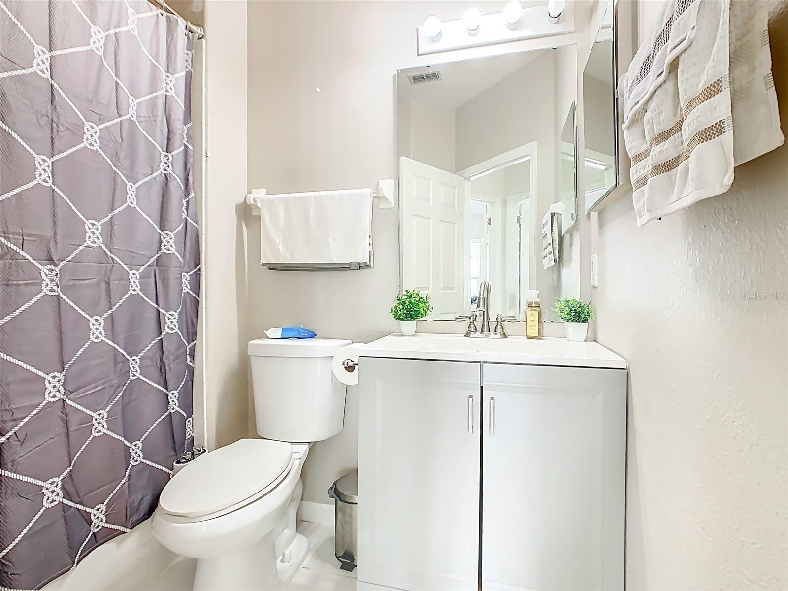 Image 15 of 27 For 15933 Bay Vista Drive