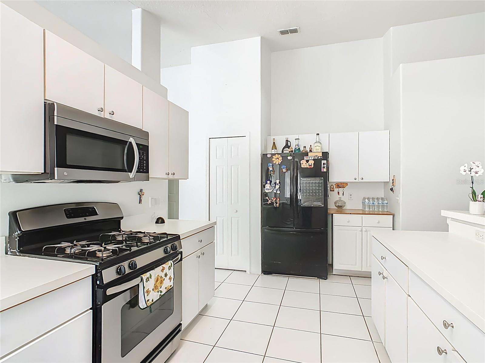 Image 6 of 27 For 15933 Bay Vista Drive