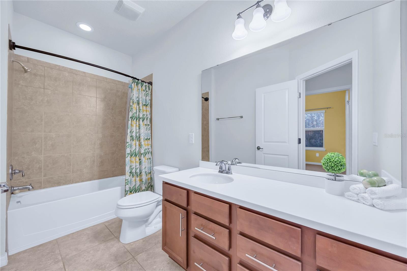 Image 25 of 44 For 7179 Spring Park Drive