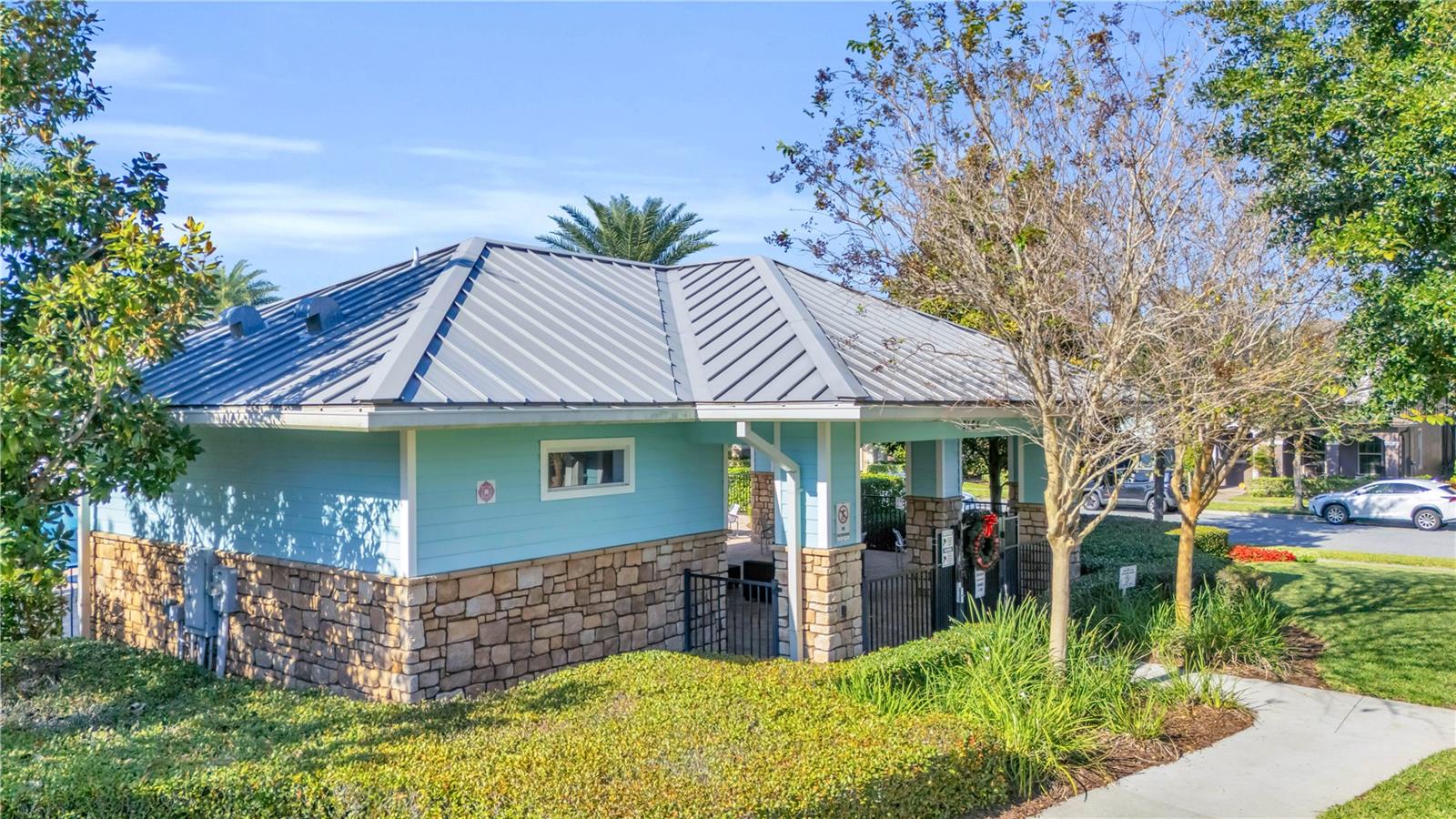 Image 37 of 44 For 7179 Spring Park Drive