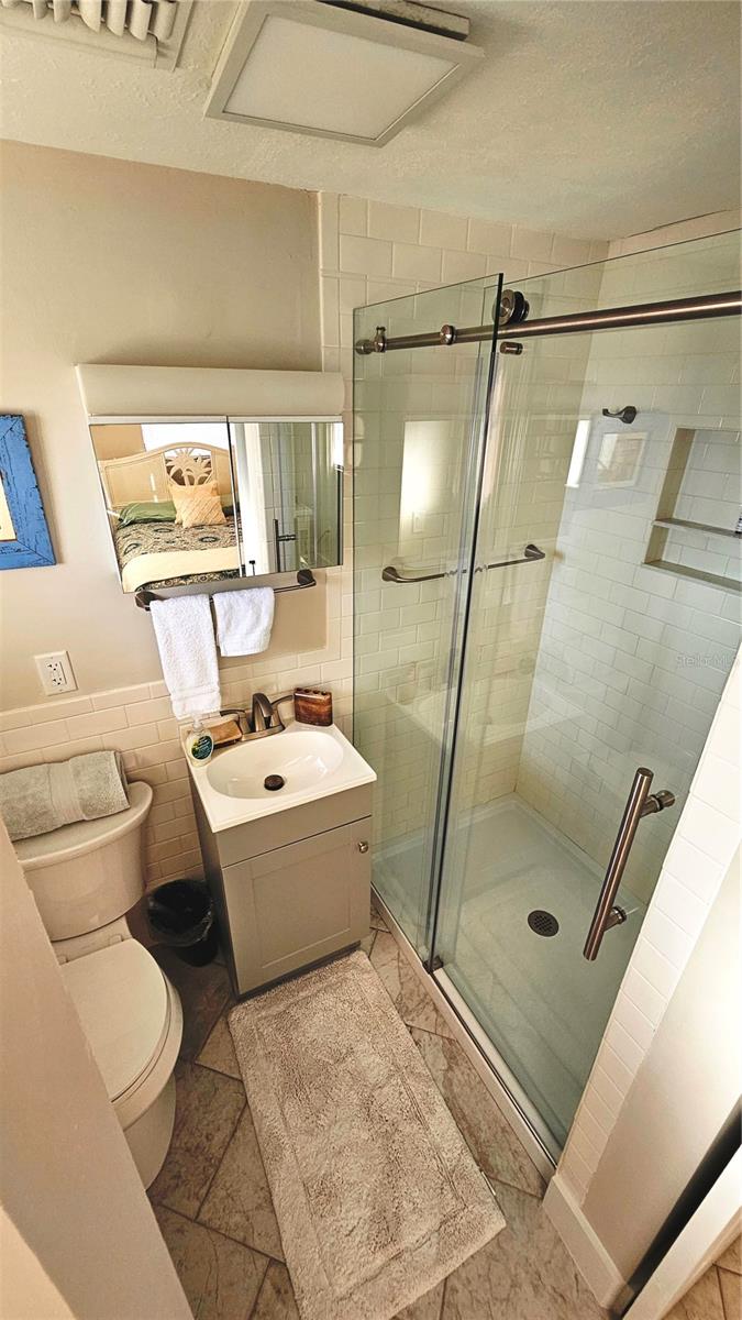 Image 10 of 21 For 516 Villas Drive