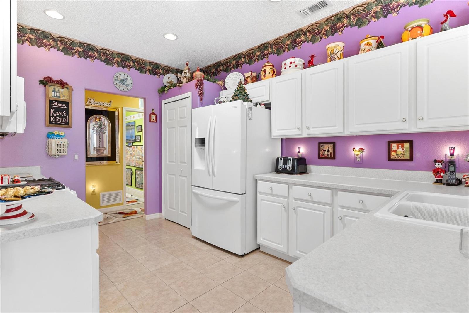 Image 22 of 52 For 818 Forest Breeze Path