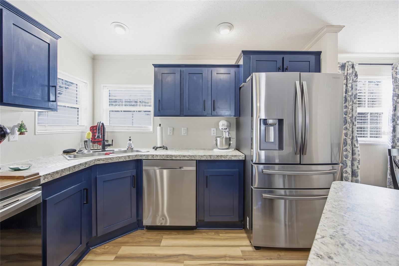 Image 10 of 33 For 3896 Picciola Road 532