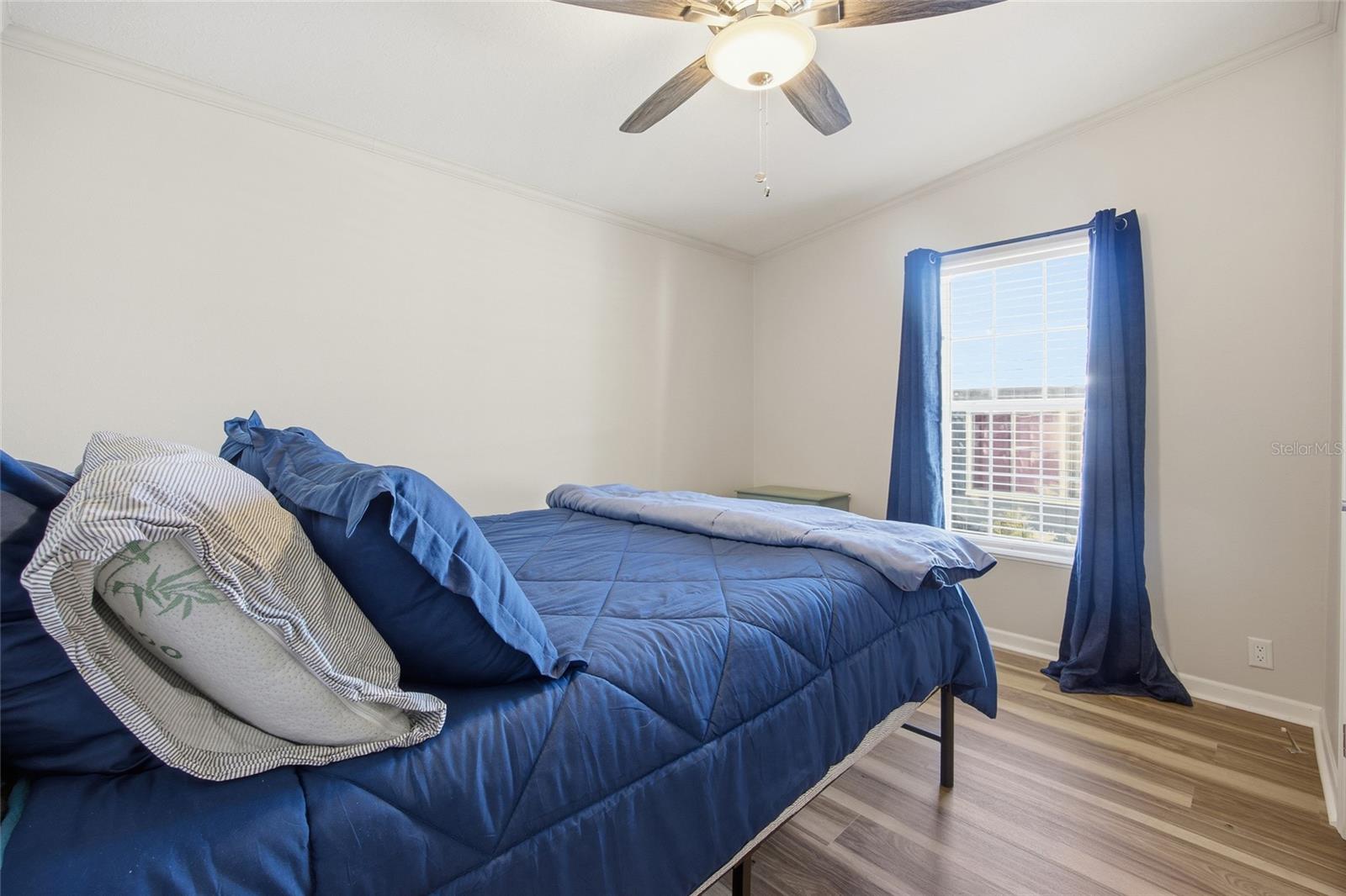 Image 12 of 33 For 3896 Picciola Road 532