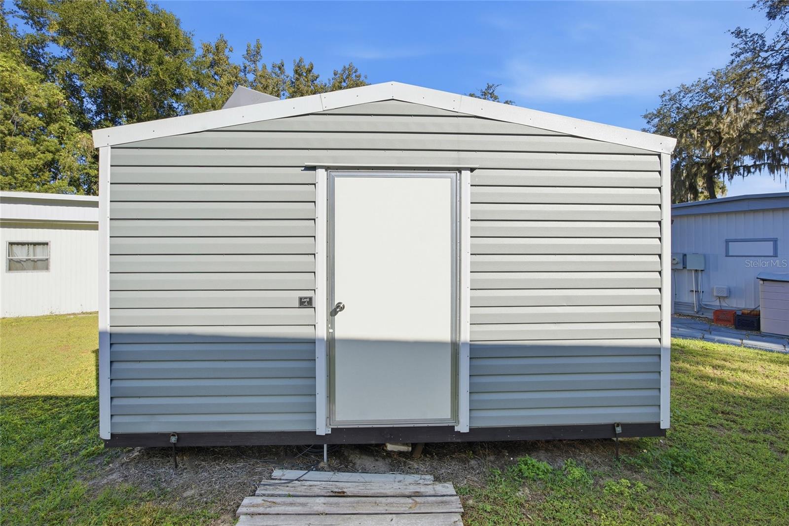 Image 23 of 33 For 3896 Picciola Road 532