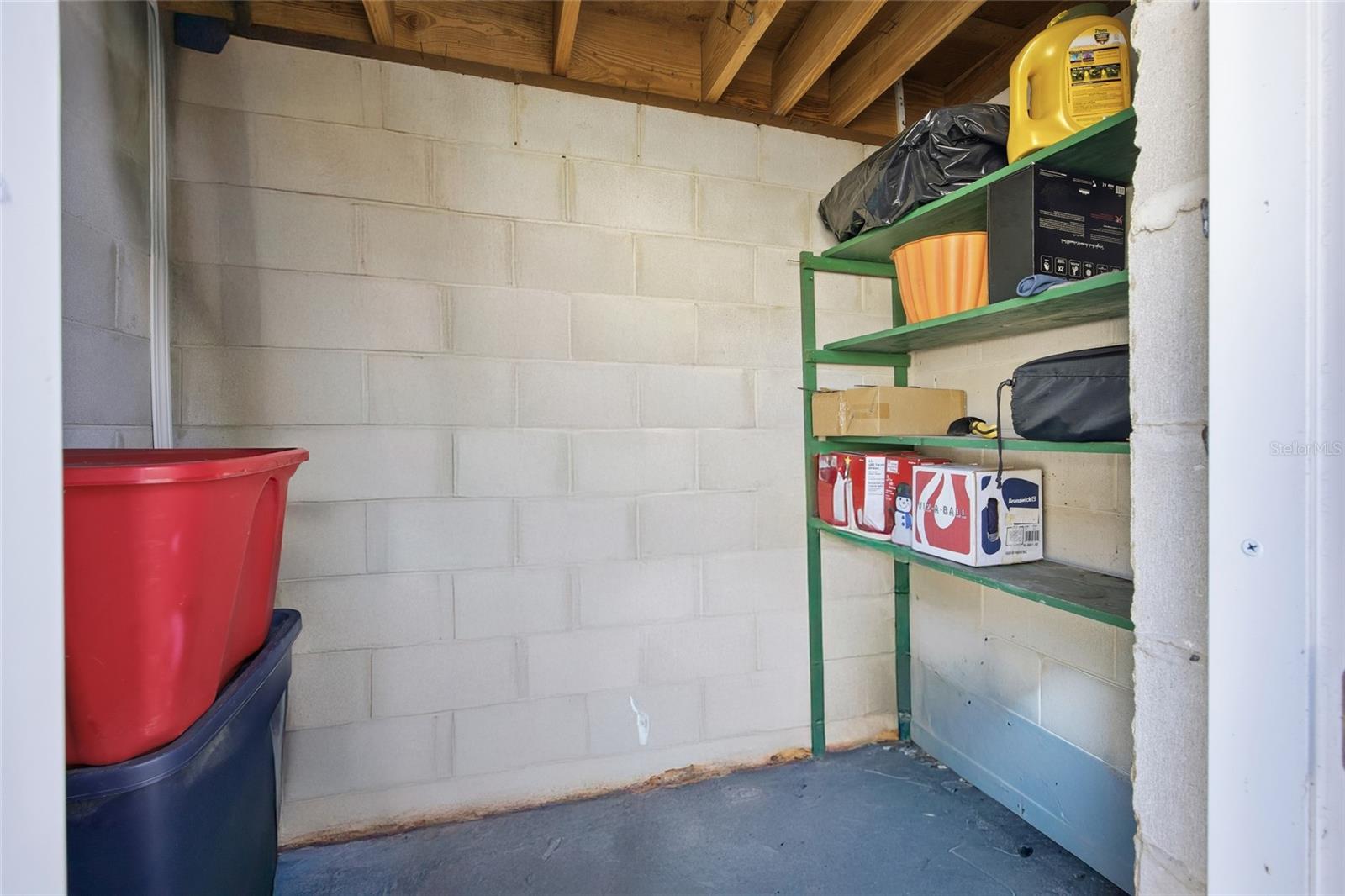 Image 24 of 33 For 3896 Picciola Road 532