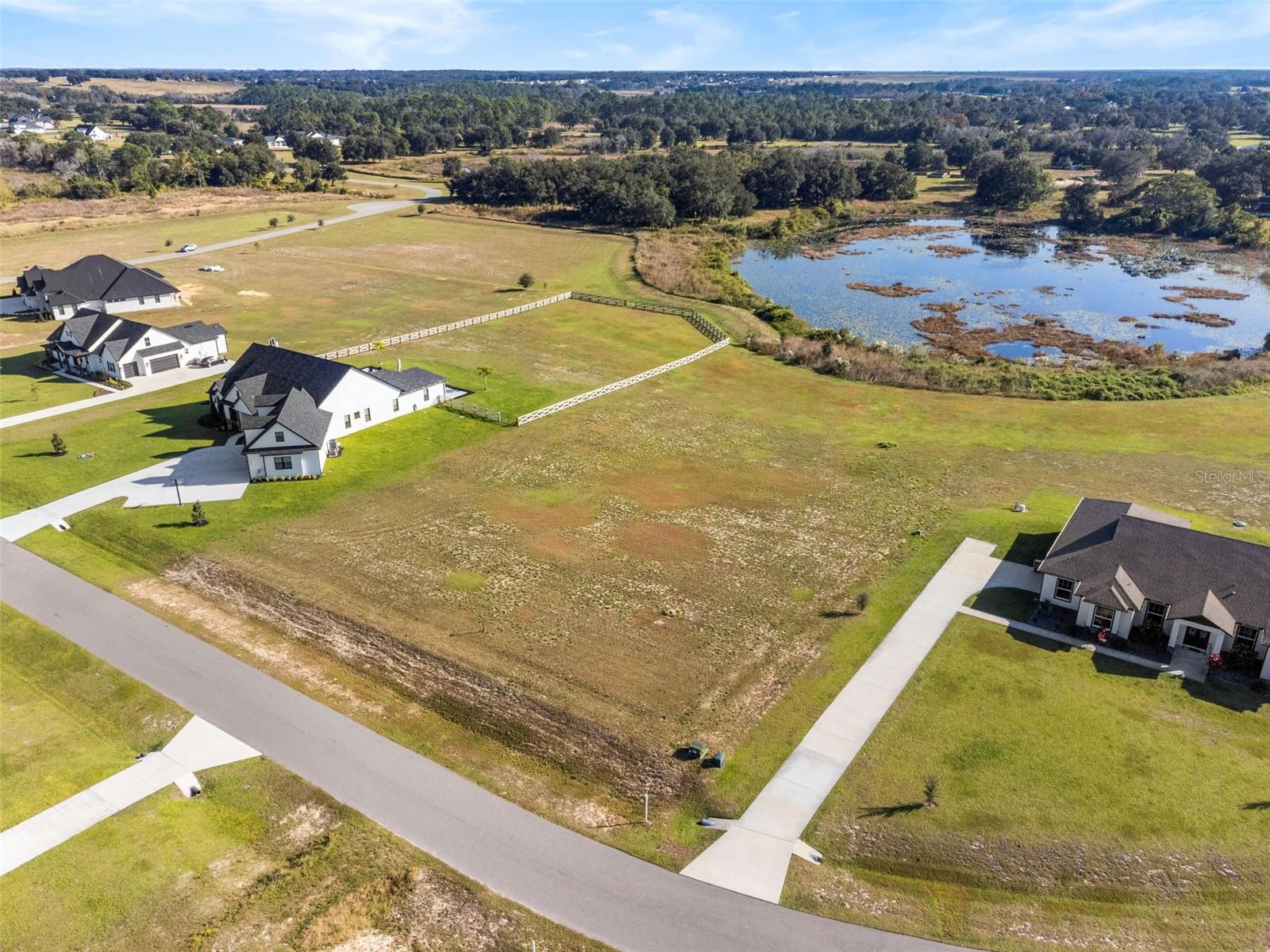 Image 3 of 13 For 9065 Oakheart Lane