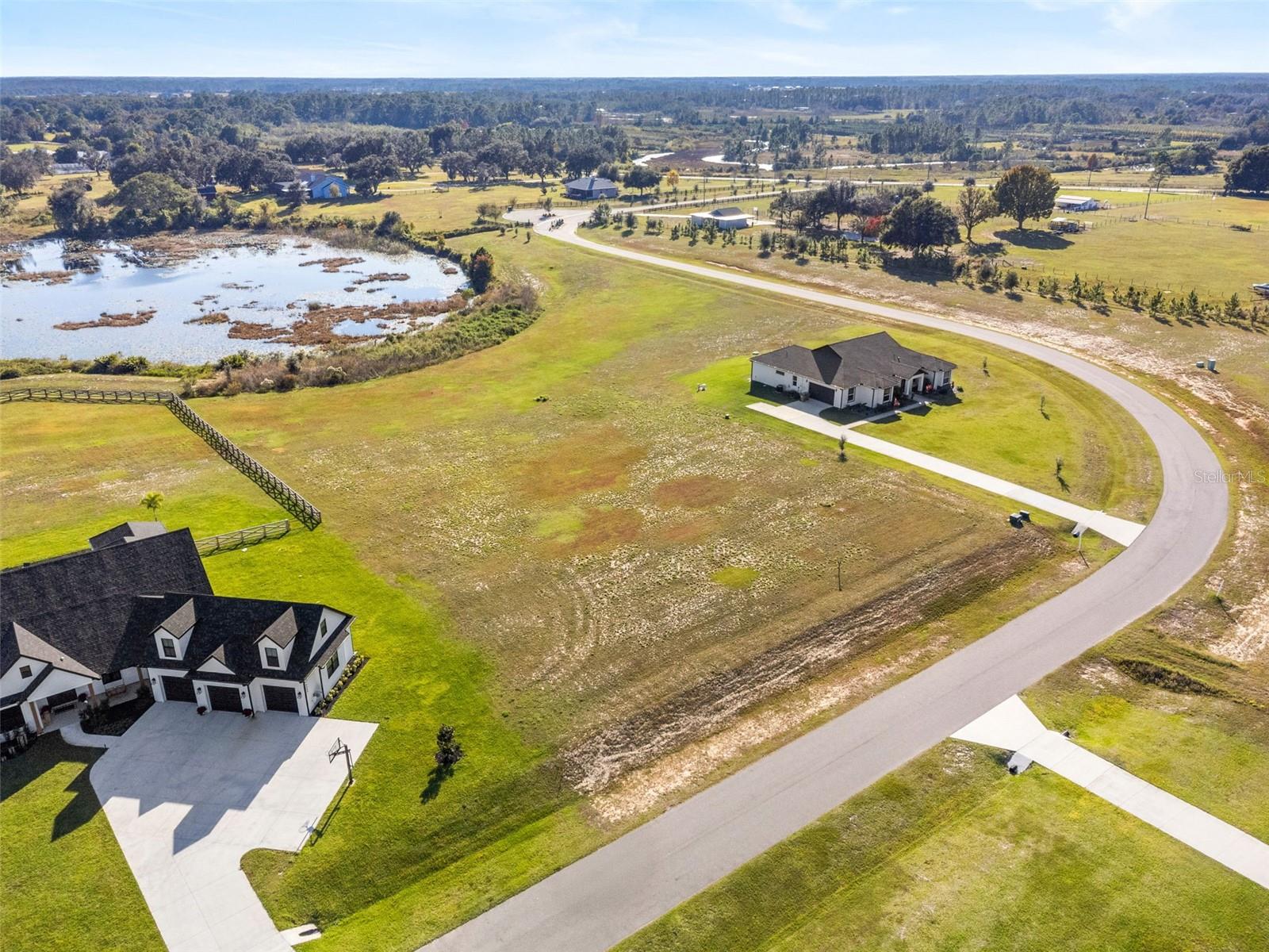 Image 4 of 13 For 9065 Oakheart Lane