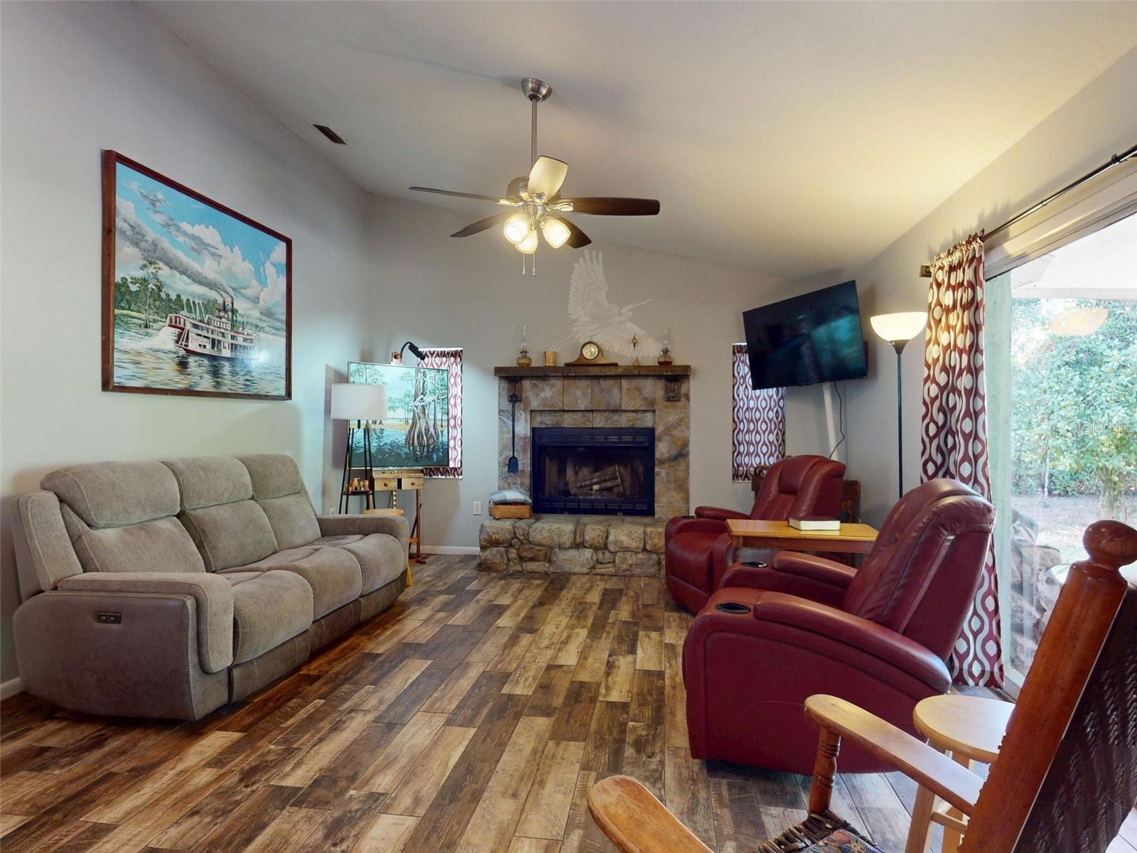 Image 20 of 100 For 3851 Thistlewood Way