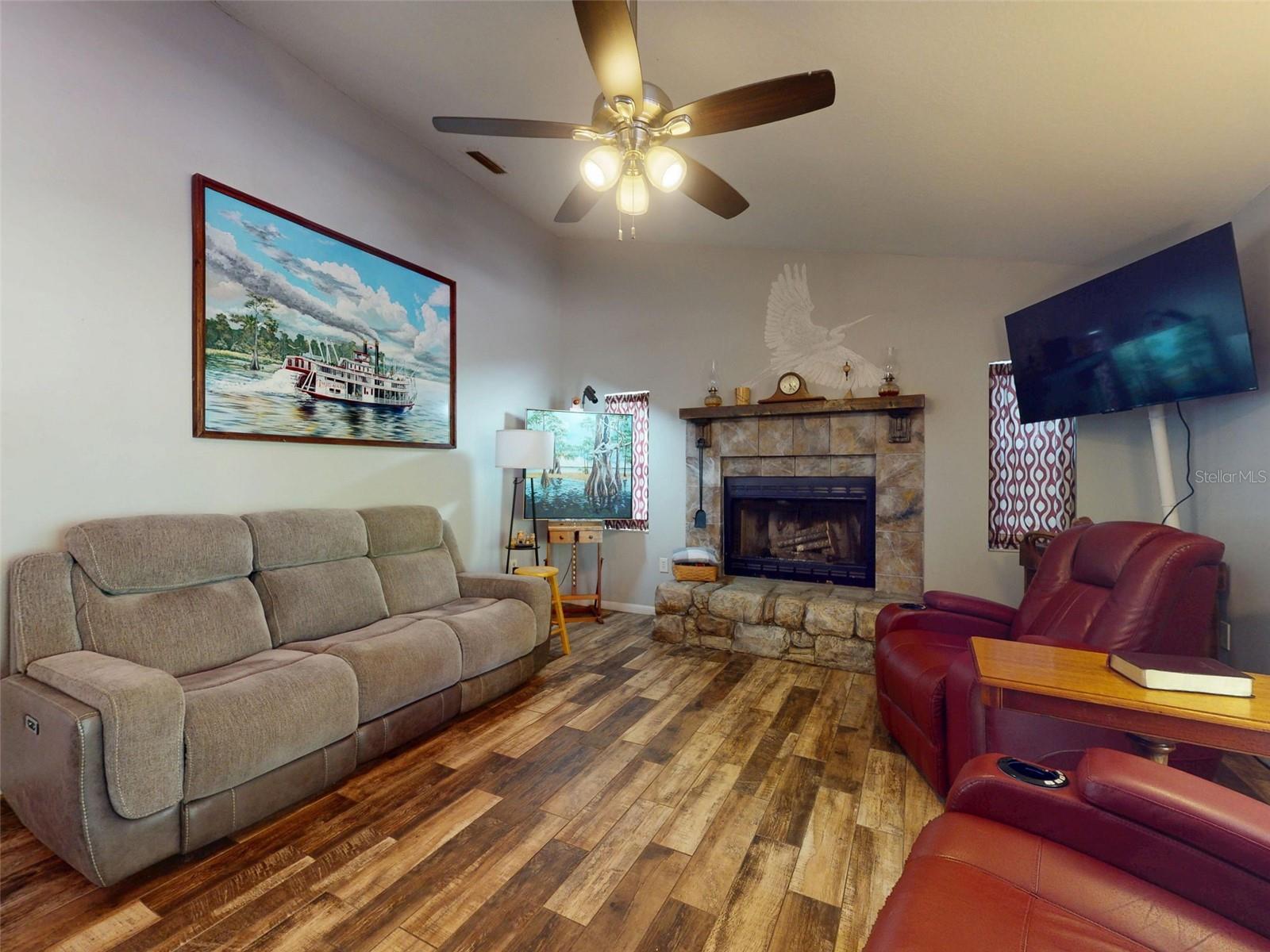 Image 22 of 100 For 3851 Thistlewood Way