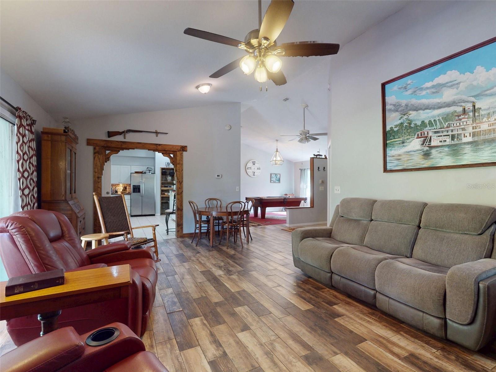 Image 24 of 100 For 3851 Thistlewood Way