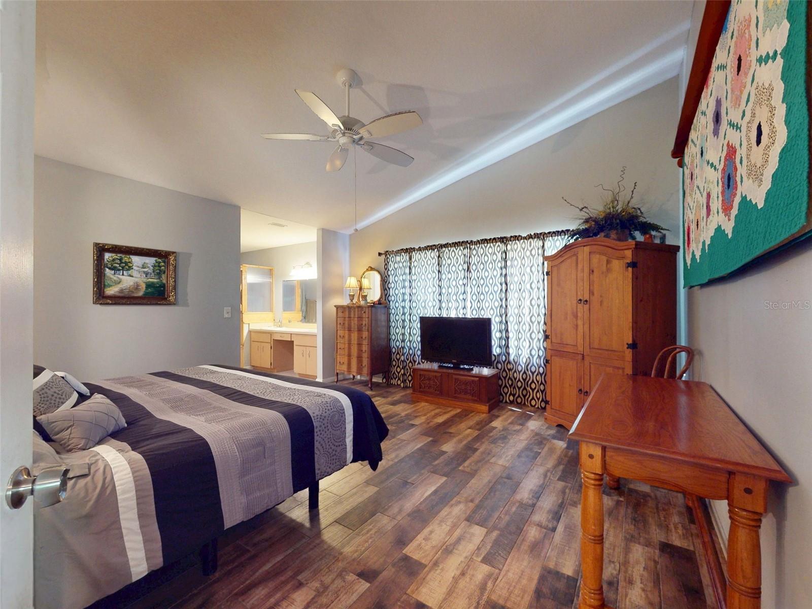 Image 25 of 100 For 3851 Thistlewood Way