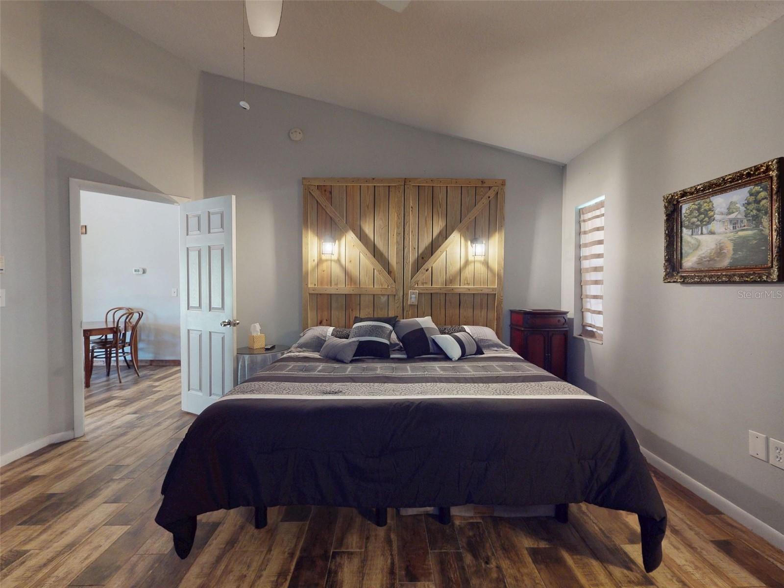 Image 28 of 100 For 3851 Thistlewood Way