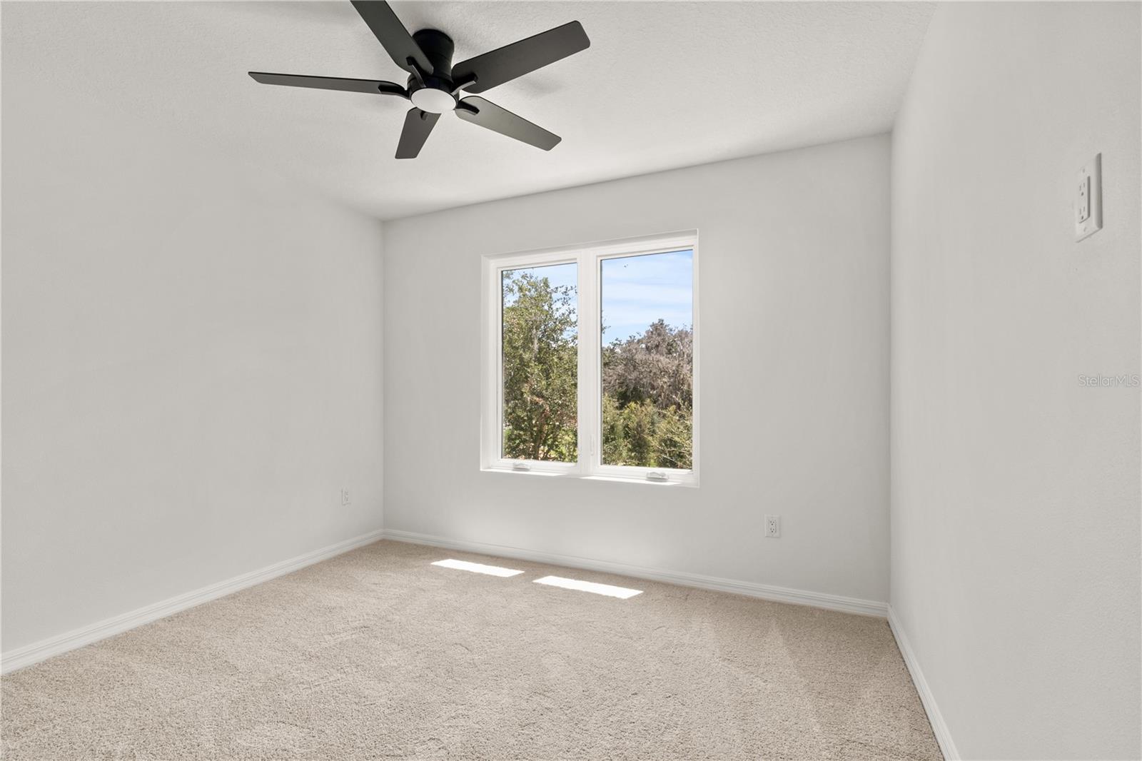 Image 15 of 28 For 652 Liberty Avenue