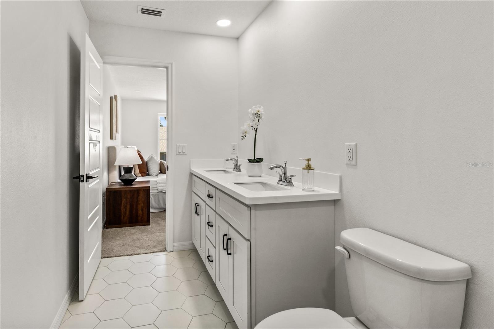 Image 17 of 28 For 652 Liberty Avenue