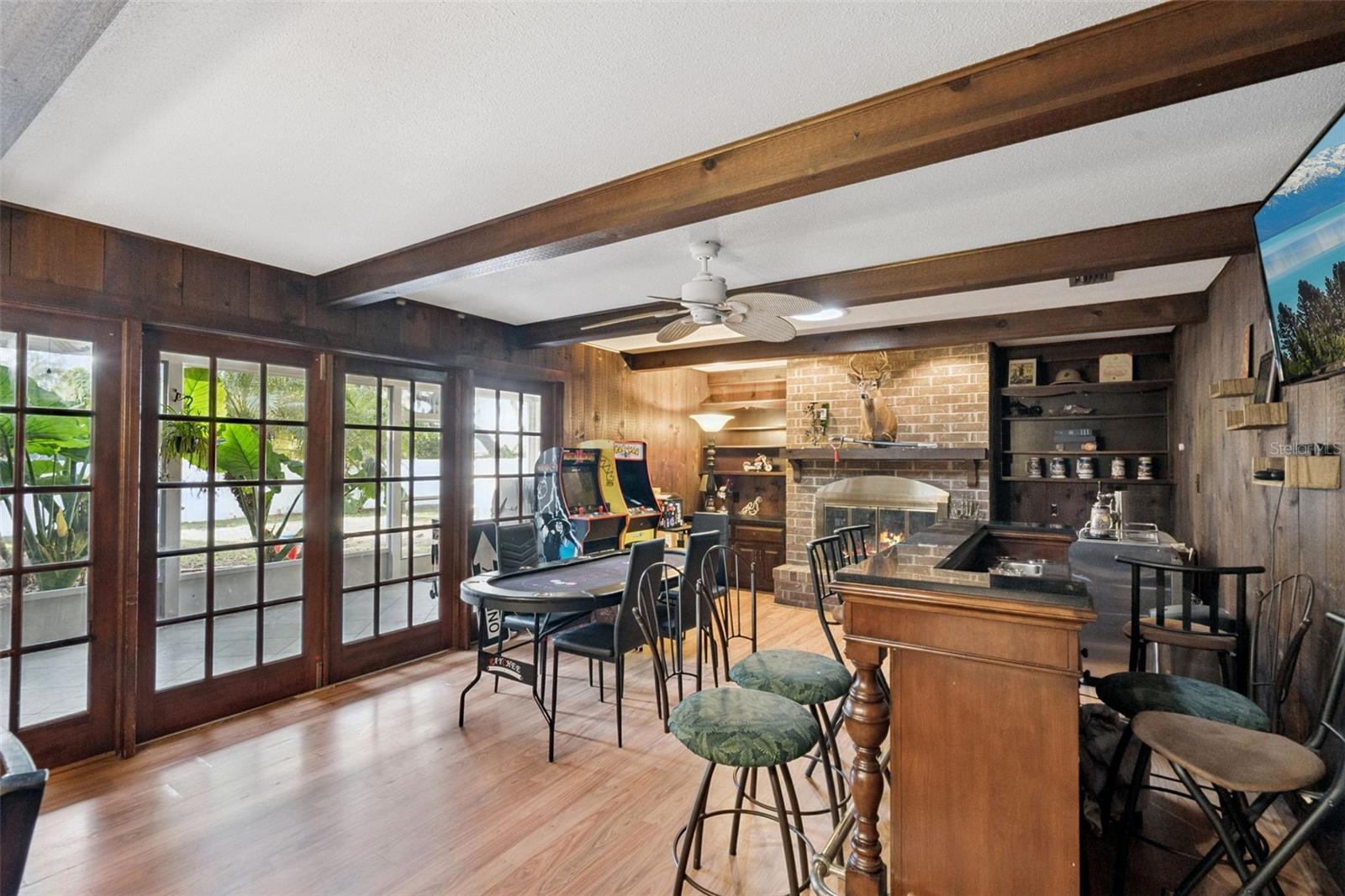 Image 18 of 55 For 5545 Oak Lane