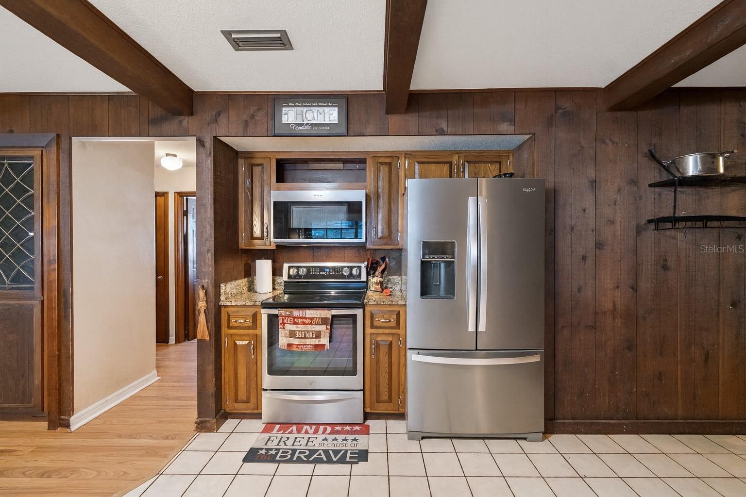 Image 25 of 55 For 5545 Oak Lane