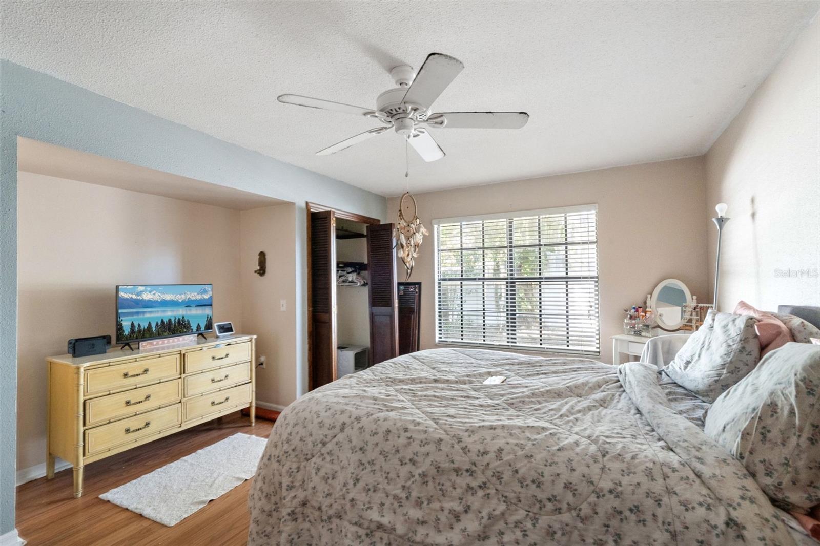 Image 30 of 55 For 5545 Oak Lane