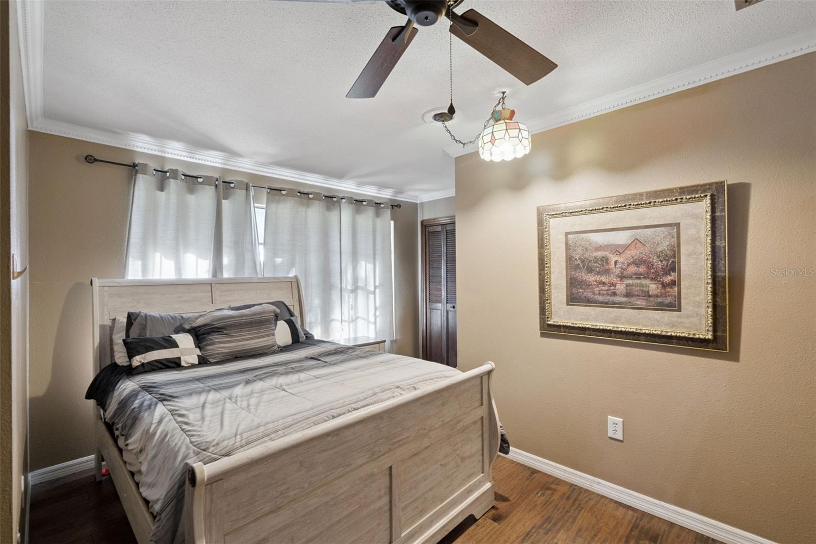 Image 31 of 55 For 5545 Oak Lane