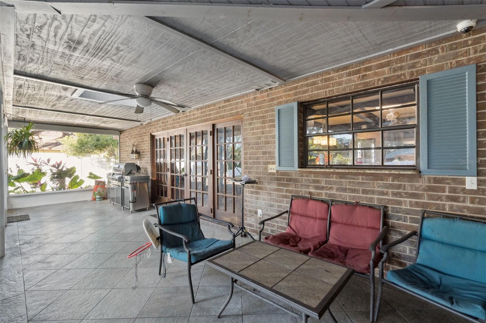 Image 39 of 55 For 5545 Oak Lane