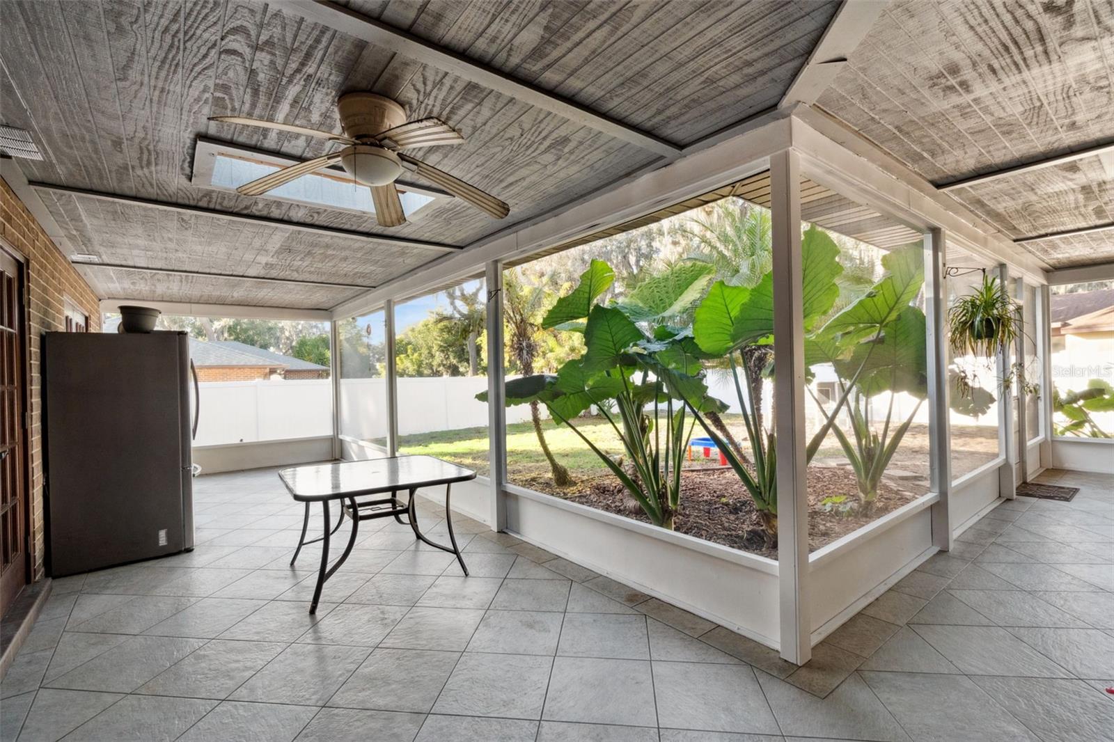 Image 40 of 55 For 5545 Oak Lane