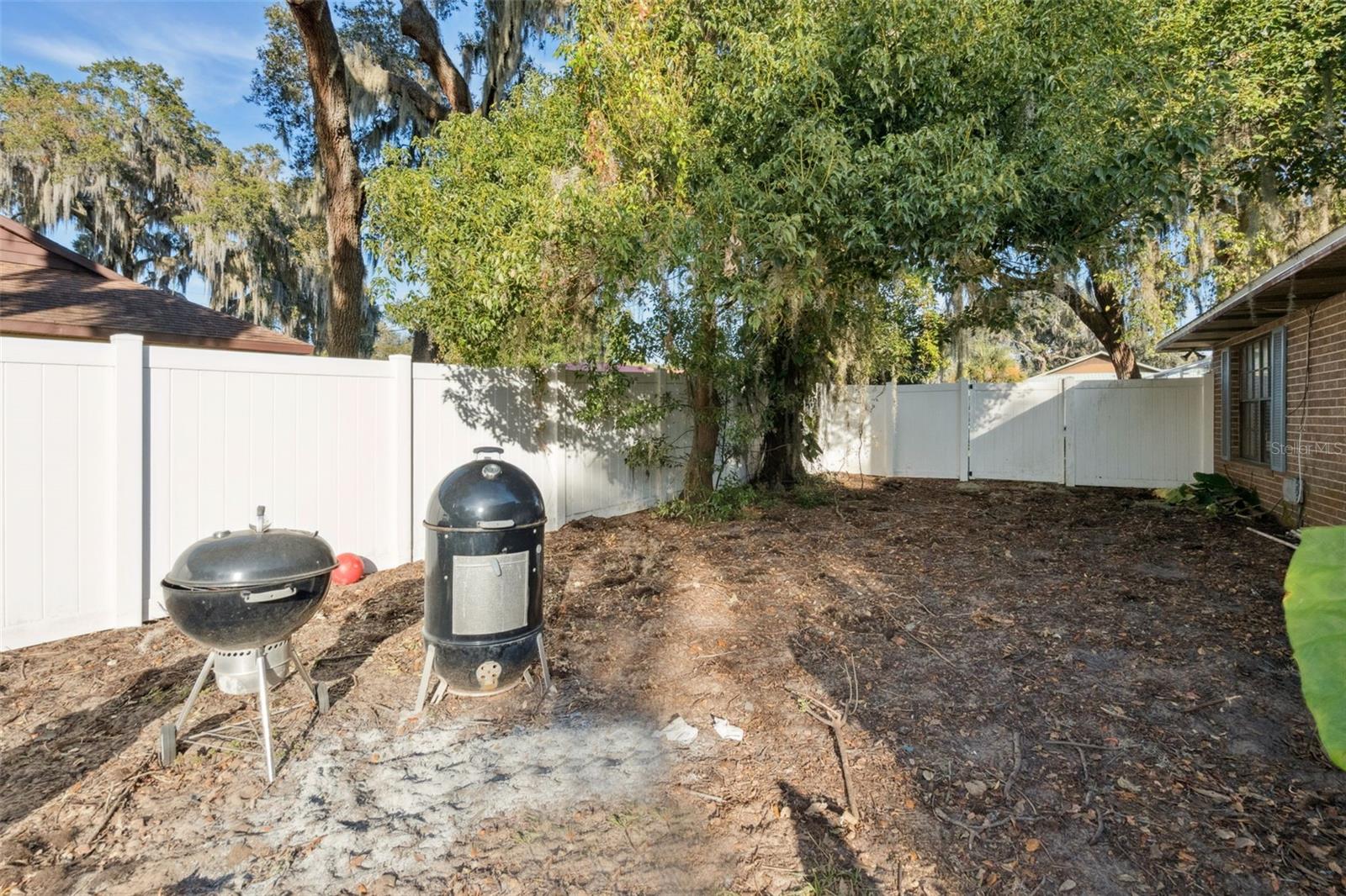 Image 44 of 55 For 5545 Oak Lane