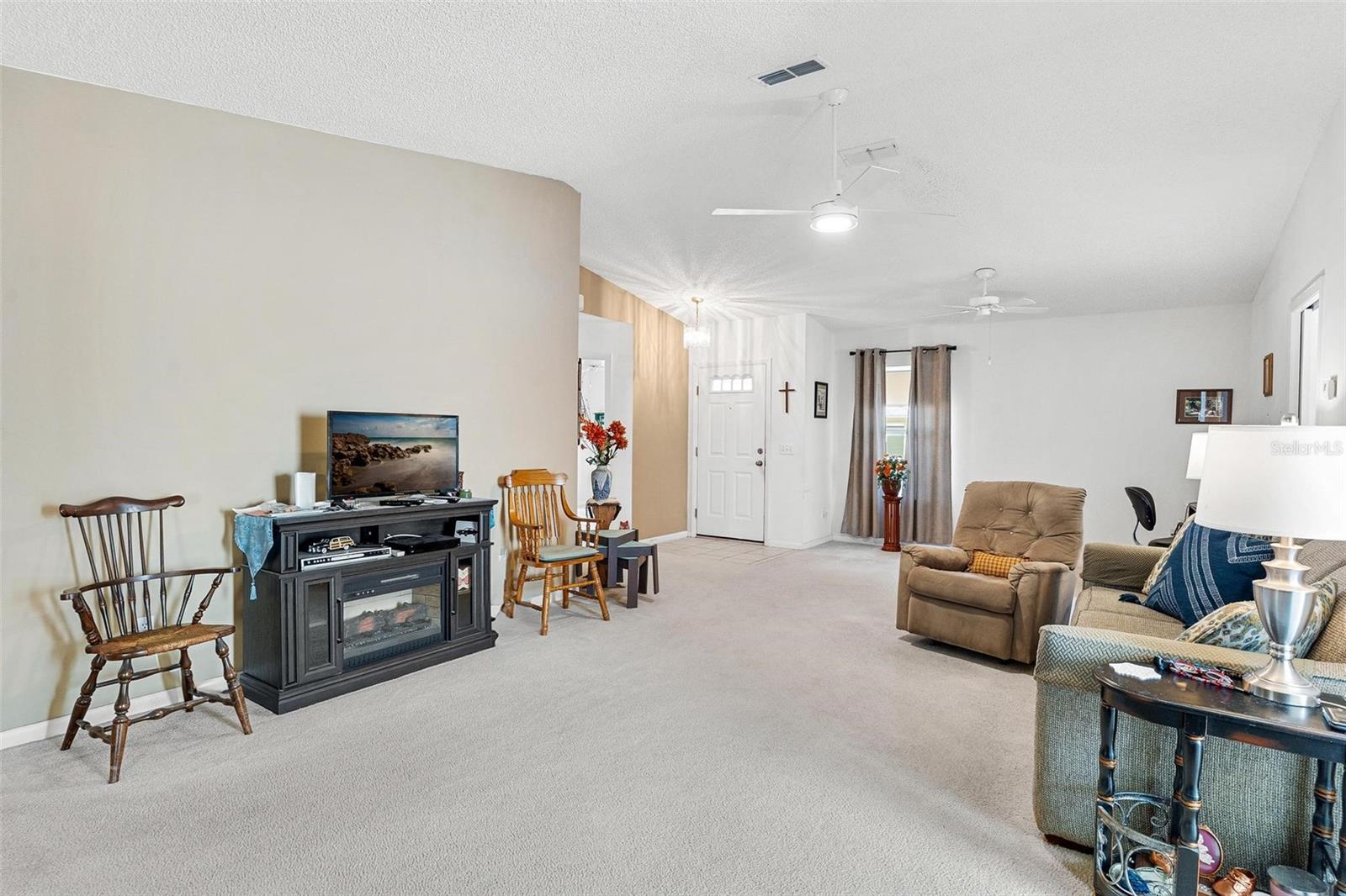 Image 12 of 41 For 32819 Timberwood Drive