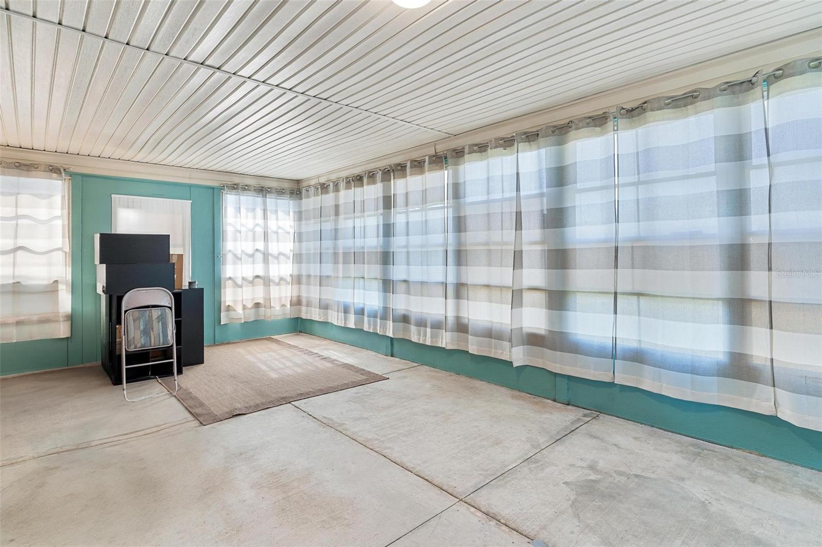 Image 28 of 41 For 32819 Timberwood Drive