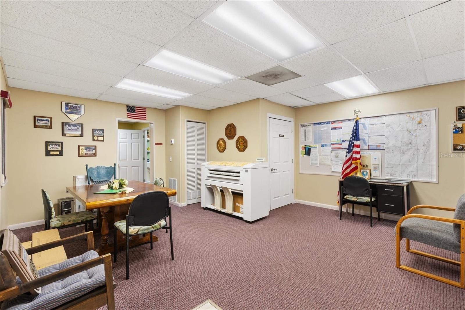 Image 19 of 34 For 609 Old Wire Road