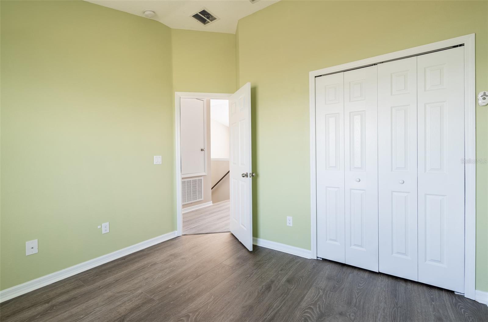 Image 25 of 58 For 509 Juniper Springs Drive