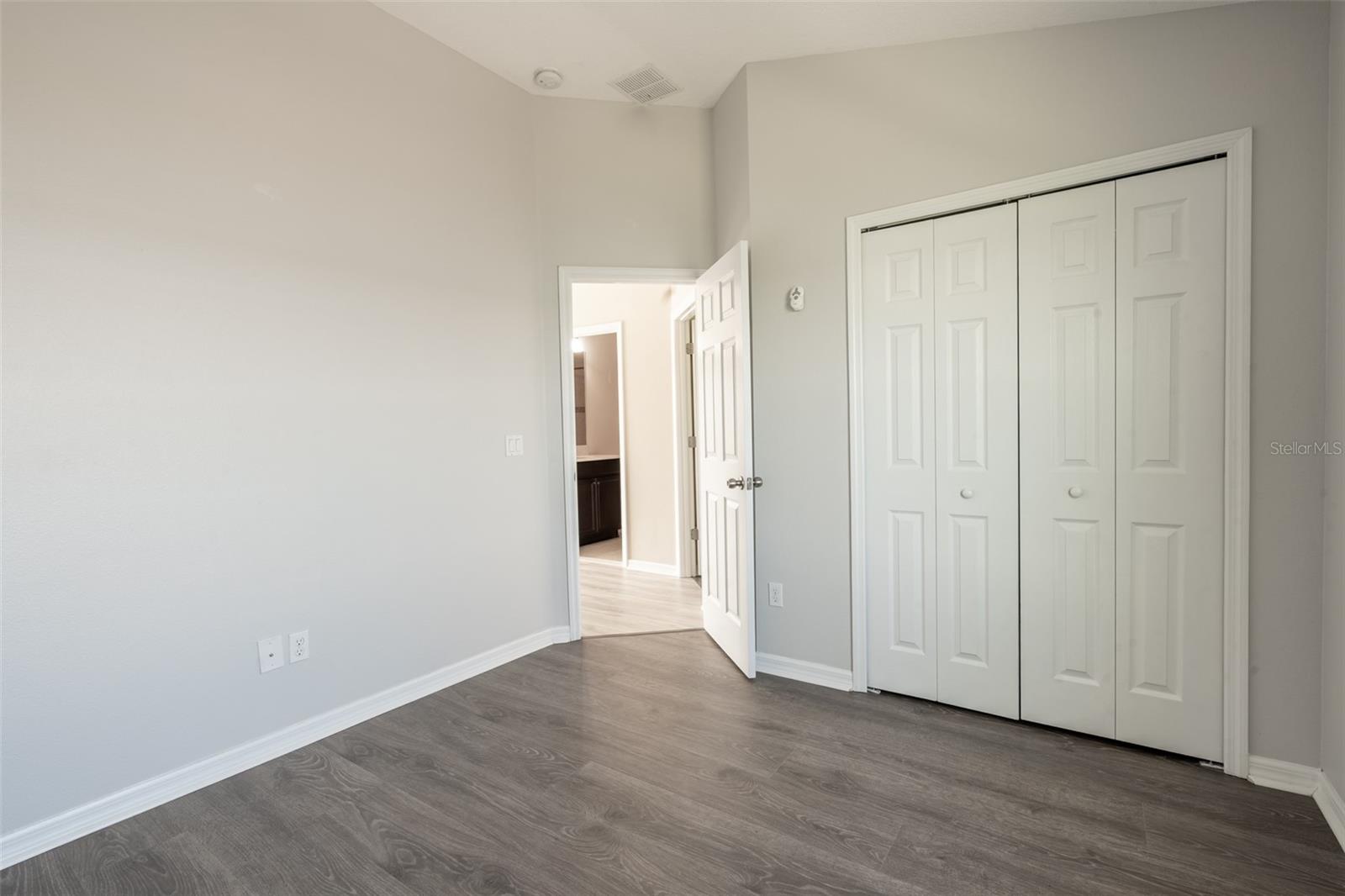 Image 28 of 58 For 509 Juniper Springs Drive