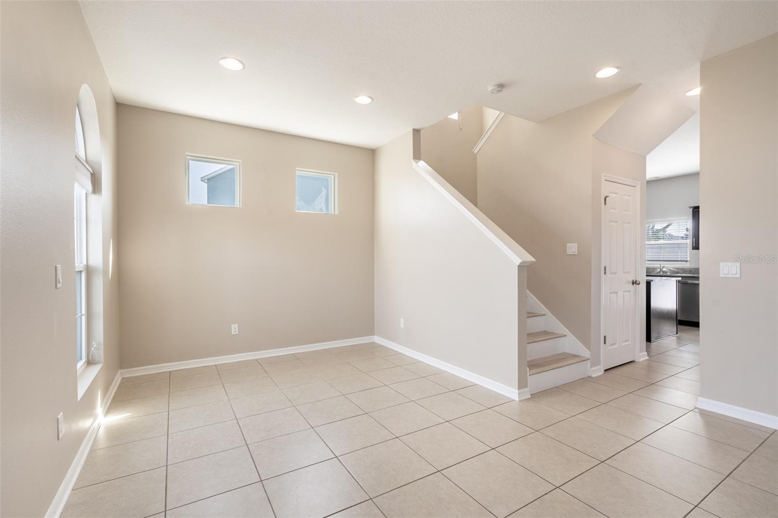 Image 7 of 58 For 509 Juniper Springs Drive