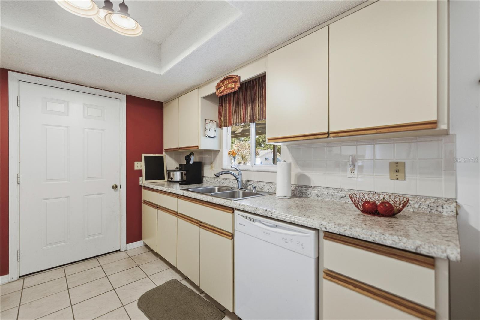 Image 14 of 34 For 10599 178th Street