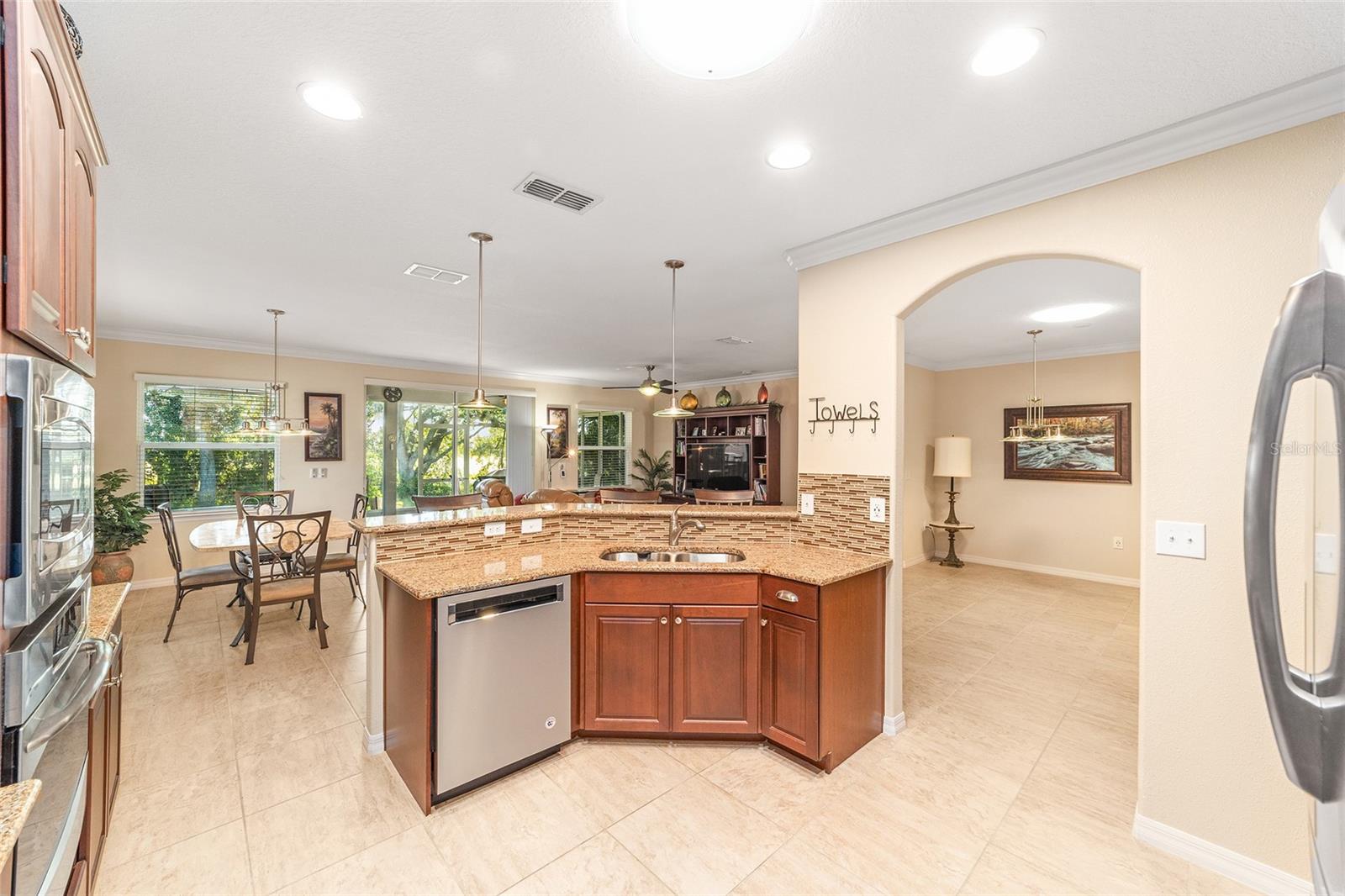 Image 18 of 58 For 26555 Manassas Drive