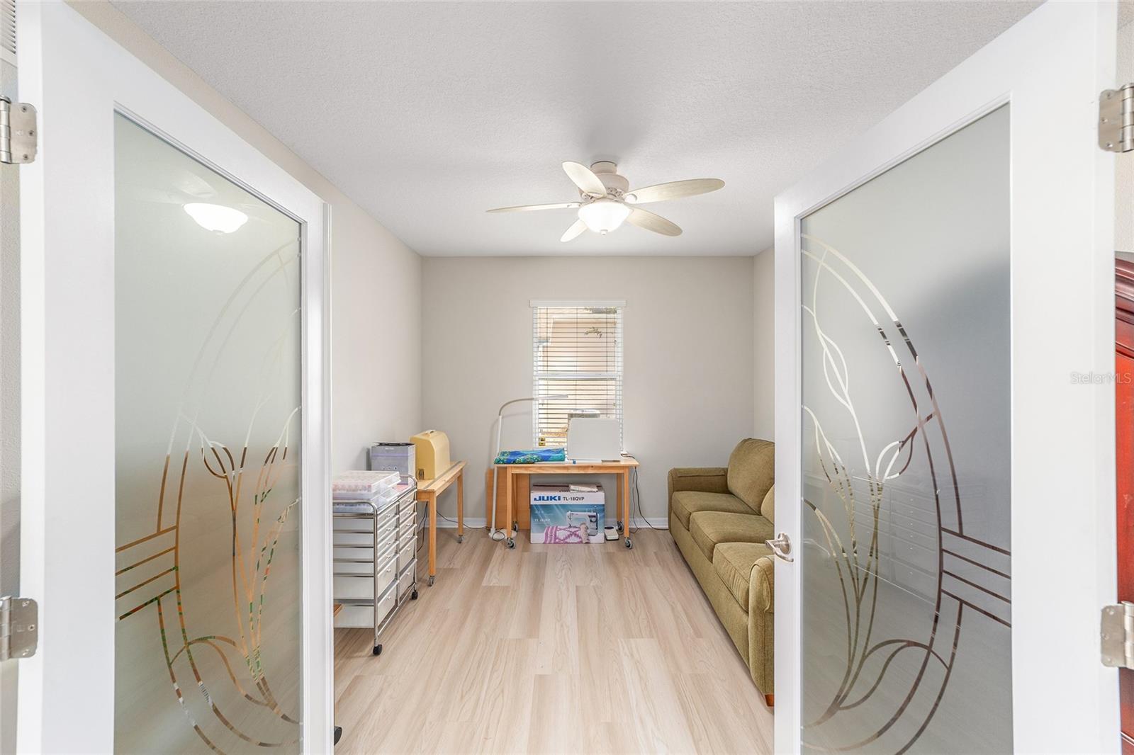 Image 27 of 58 For 26555 Manassas Drive